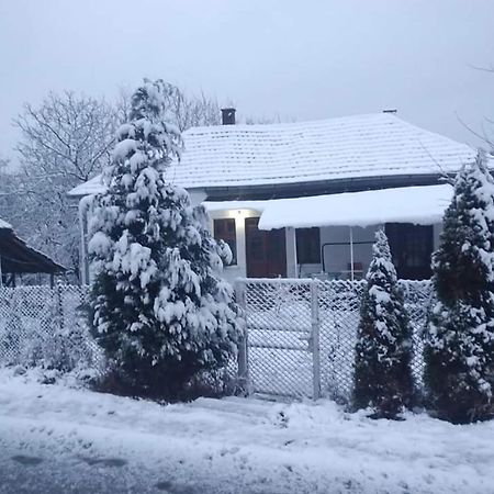 Apartmani Lina Ribarska Banja Buitenkant foto